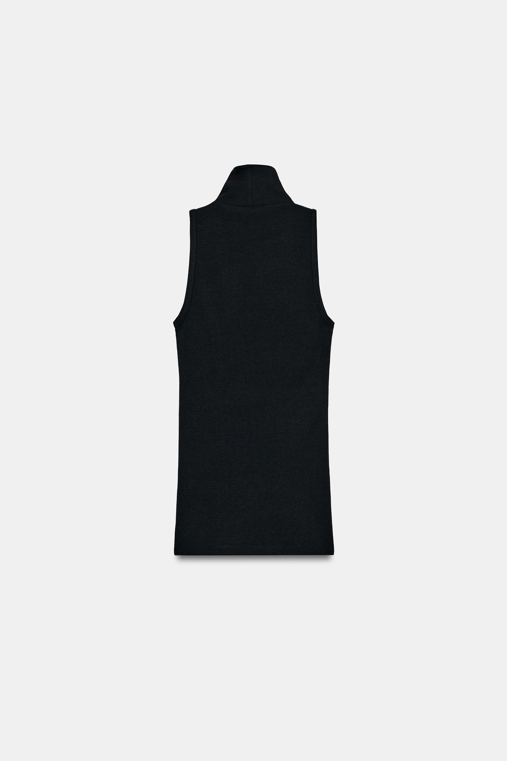 HIGH COLLAR SLEEVELESS TOP